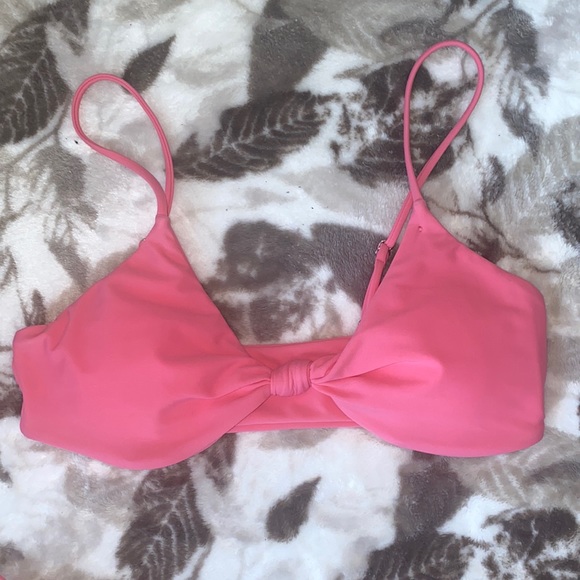 Bikini Set - Picture 2 of 3